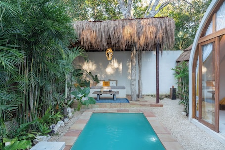 In-room safe, blackout drapes, soundproofing, free WiFi