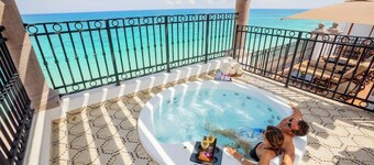 Grand Residences Riviera Cancun - located on a picture-perfect beach