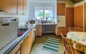 Refrigerador, microondas, parrilla de estufa y lavavajillas