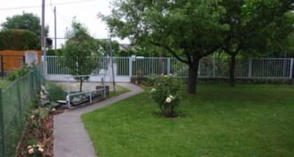 Häuschen in ruhiger Grünlage