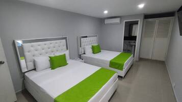 Basic Quadruple Room | Individually decorated, individually furnished, iron/ironing board