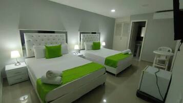 Basic Quadruple Room | Individually decorated, individually furnished, iron/ironing board