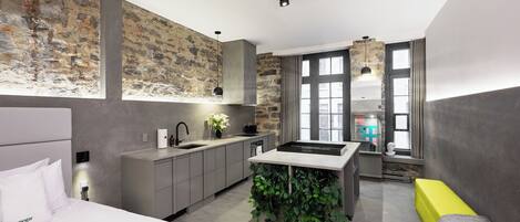 1 bedroom, iron/ironing board, travel cot, WiFi