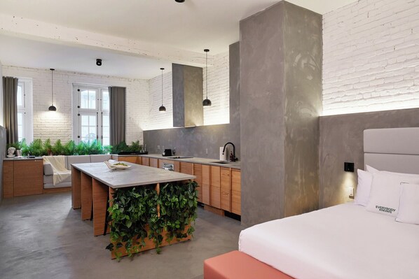 1 bedroom, iron/ironing board, travel cot, WiFi