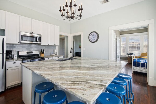 Private kitchen - The Big Kahuna Top (Galveston)