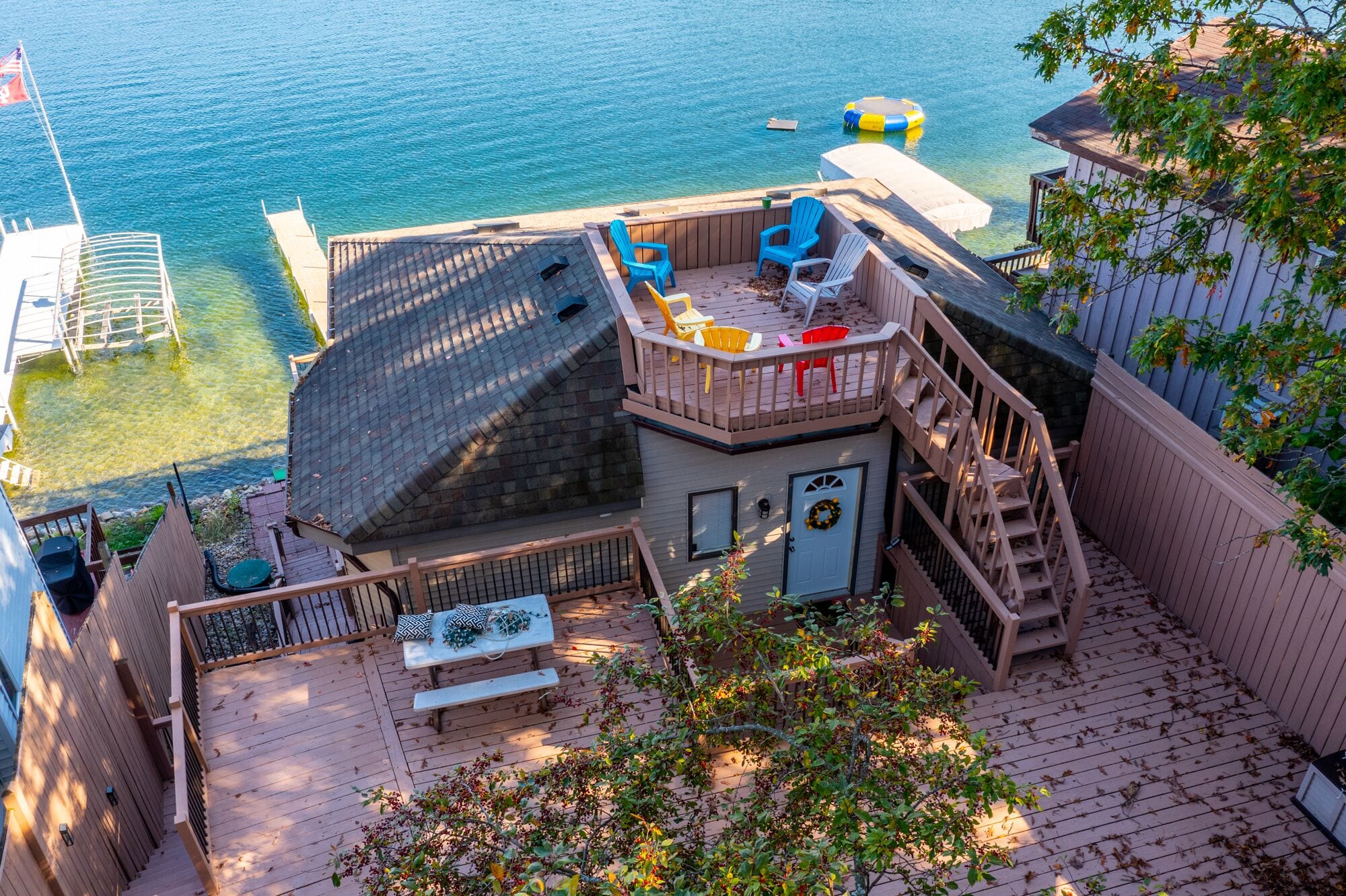 Lake Life Vactions on James, 2!