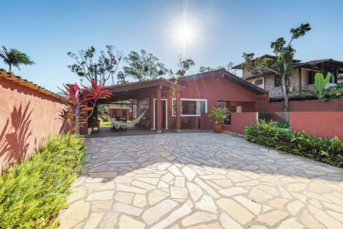 4 quartos piscina 350 m praia