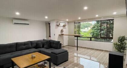 Smart home/Jacuzzi/AC, 2 Bedroom apt in "La 70"