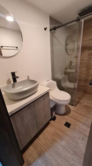 Bathroom - Modern/AC/2BR/amazing location!
 (Medellín)