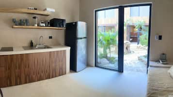 1 bedroom, individually decorated, individually furnished