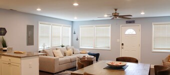 Pet Friendly Water View Cottage