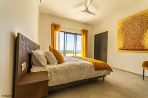 3 bedrooms, in-room safe, iron/ironing board, travel cot - Villa Luxueuse 3 Chambres / Piscine Vue Mer, 5 min Plage (Red Pond)