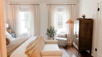 3 chambres, bureau, fer et planche à repasser, Wi-Fi gratuit