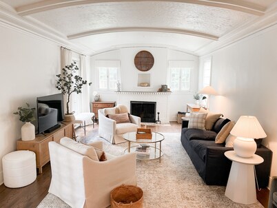 Beautiful Remodeled 1930’s Spanish Revival, in Heart of Tulsa, 1/2 mile to Expo