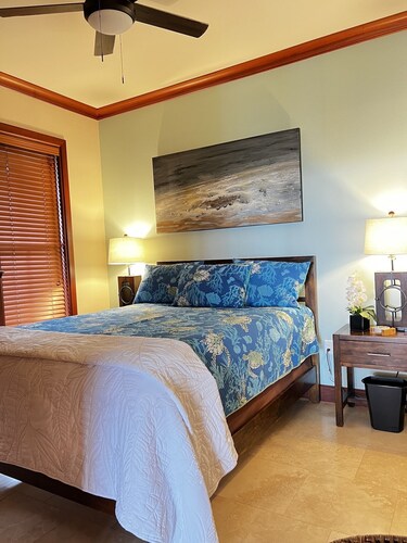 Kolea 10D: 3 Bed/3 Bath Garden Level Condo w Direct Access to Pool & Ocean.
