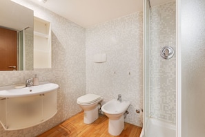 Baignoire, bidet