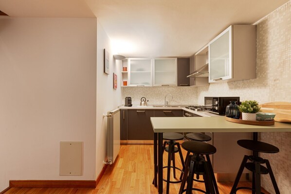 Microwave, oven, dishwasher