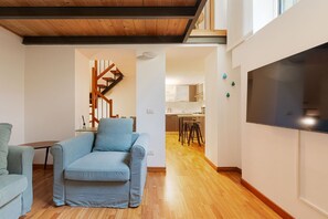 Living area - GuestHost - Cozy apartment in St. Ambrose! (Milano)