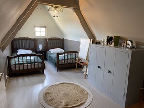 5 bedrooms, free WiFi