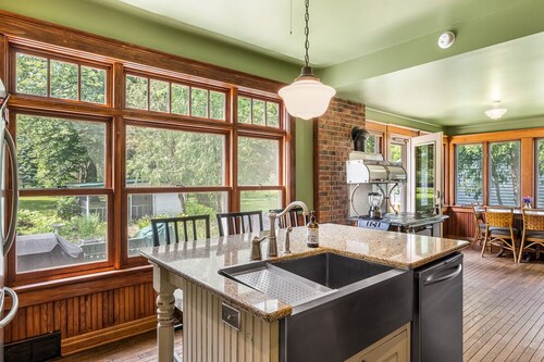 4 Bedroom Fordham House