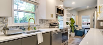 Tree-Lined Indianapolis Home ~ 10 Mi to Downtown!