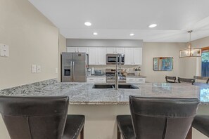 Fridge, stovetop - Flagstaff Ponderosa Pines (Flagstaff)