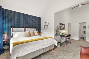 2 habitaciones, tabla de planchar con plancha, wifi y ropa de cama 