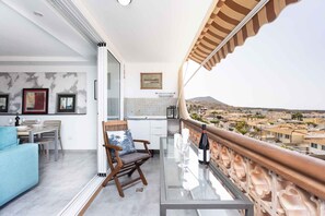 Interior - Holiday apartment with gorgeous sea view (Palm Mar)