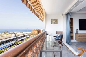 Property grounds - Holiday apartment with gorgeous sea view (Palm Mar)
