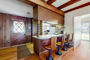 Fridge, microwave, oven, stovetop - Tranquil home with large deck, wooded views, & direct access to the Puget Sound (Shelton)