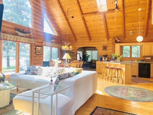 Smart-TV, Kamin, Drucker