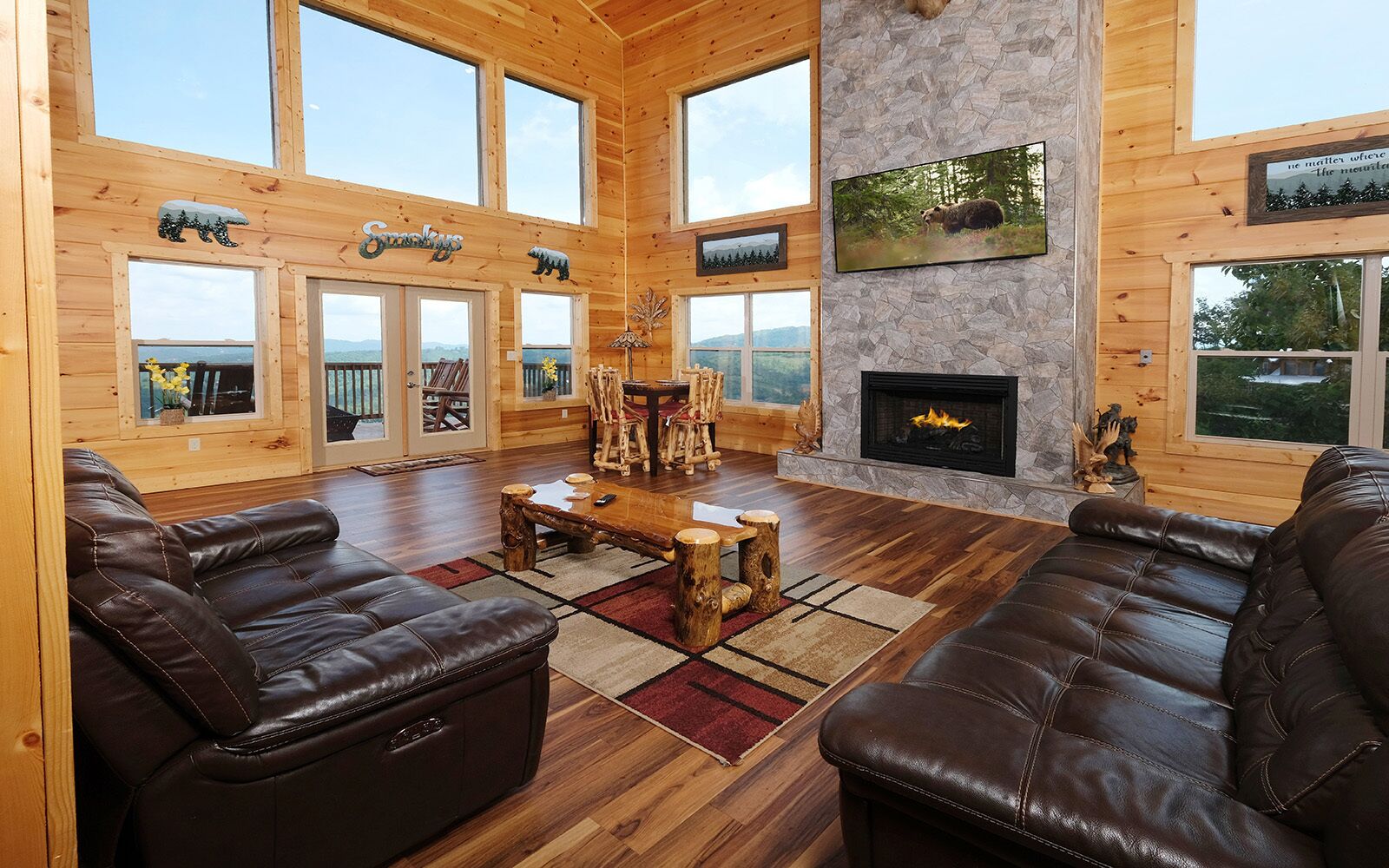 Tv, pejs, bordtennisbord