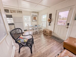 Interior - Trendy Loft w/ Energetic Outdoors - 5 min from the beach and pet friendly! (Beaufort)