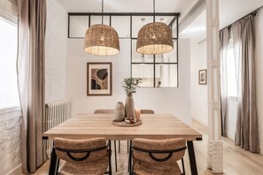 Dining - Somma - 2 bedrooms in Almagro (Madrid)