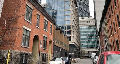 Downtown Montreal condo, so close to everything your heart desires yet quiet!