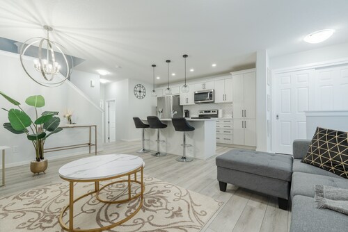 Stylish Getaway by the Park with 2-Car Garage