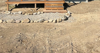 Peaceful Retreat: Modern, Moody, w/ Mountain Views, Covered Deck + Firepit