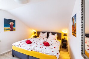 1 bedroom, iron/ironing board, free WiFi, bed sheets - Apartment 'Tapas Restaurante 2' with Shared Terrace and Wi-Fi (Viersen)