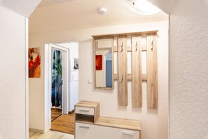 Interior - Apartment 'Tapas Restaurante 2' with Shared Terrace and Wi-Fi (Viersen)
