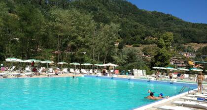La Veduta Sleeps 8 with Garden