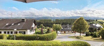 Einzimmerapartment 'Ferienwohnung Sally' mit Bergblick und Balkon
