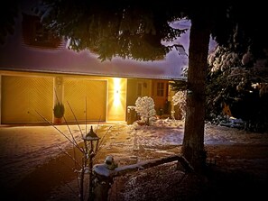 تفاصيل الفندق من الخارج