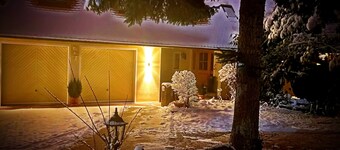 Family Apartment 'Sarah' with Shared Terrace, Shared Garden and Wi-Fi