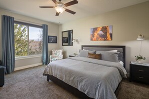 4 bedrooms, desk, free WiFi, bed sheets - New Listing: Discounts | Pool/Spa | Garage | Kid/Pet Friendly | DT Location | 442 (Moab)