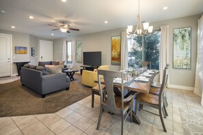 Dining - New Listing: Discounts | Pool/Spa | Garage | Kid/Pet Friendly | DT Location | 442 (Moab)