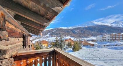 Chalet Lidia Ski in-Ski out 50m, Livigno, Italy
