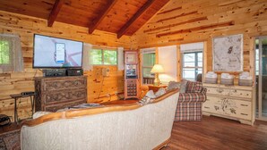 Interior - Waterfront Cabin with Private Lake Access & Fire Pit (Lac du Flambeau)