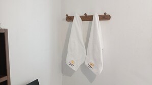 Dobbeltrom – standard, 1 queensize-seng | Wi-fi (inkludert)