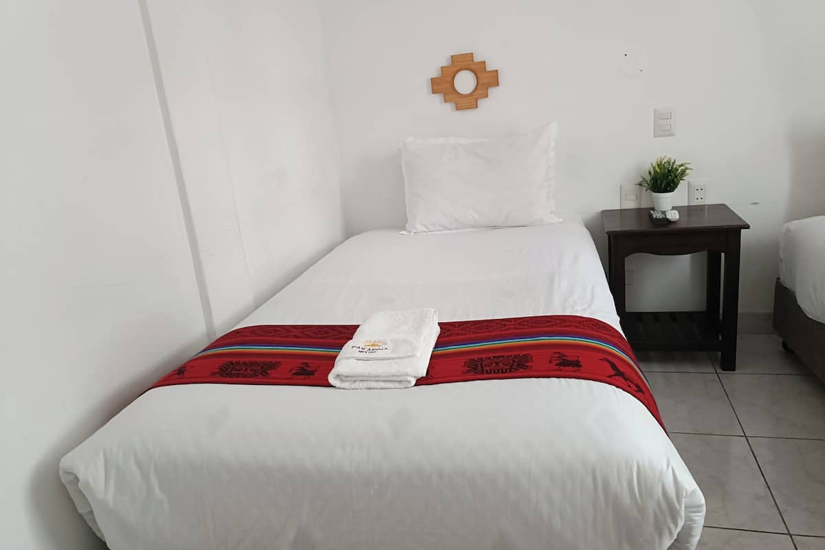 Standard Double Room Single Use | Desk, laptop workspace, free WiFi