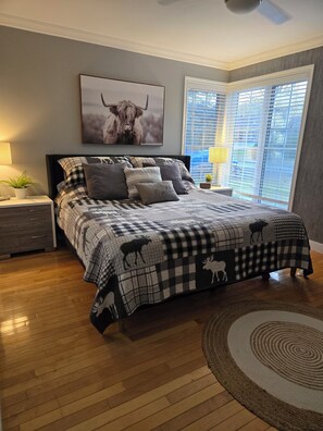 3 chambres, bureau, lit de bébé portatif, accès au Wi-Fi (inclus)